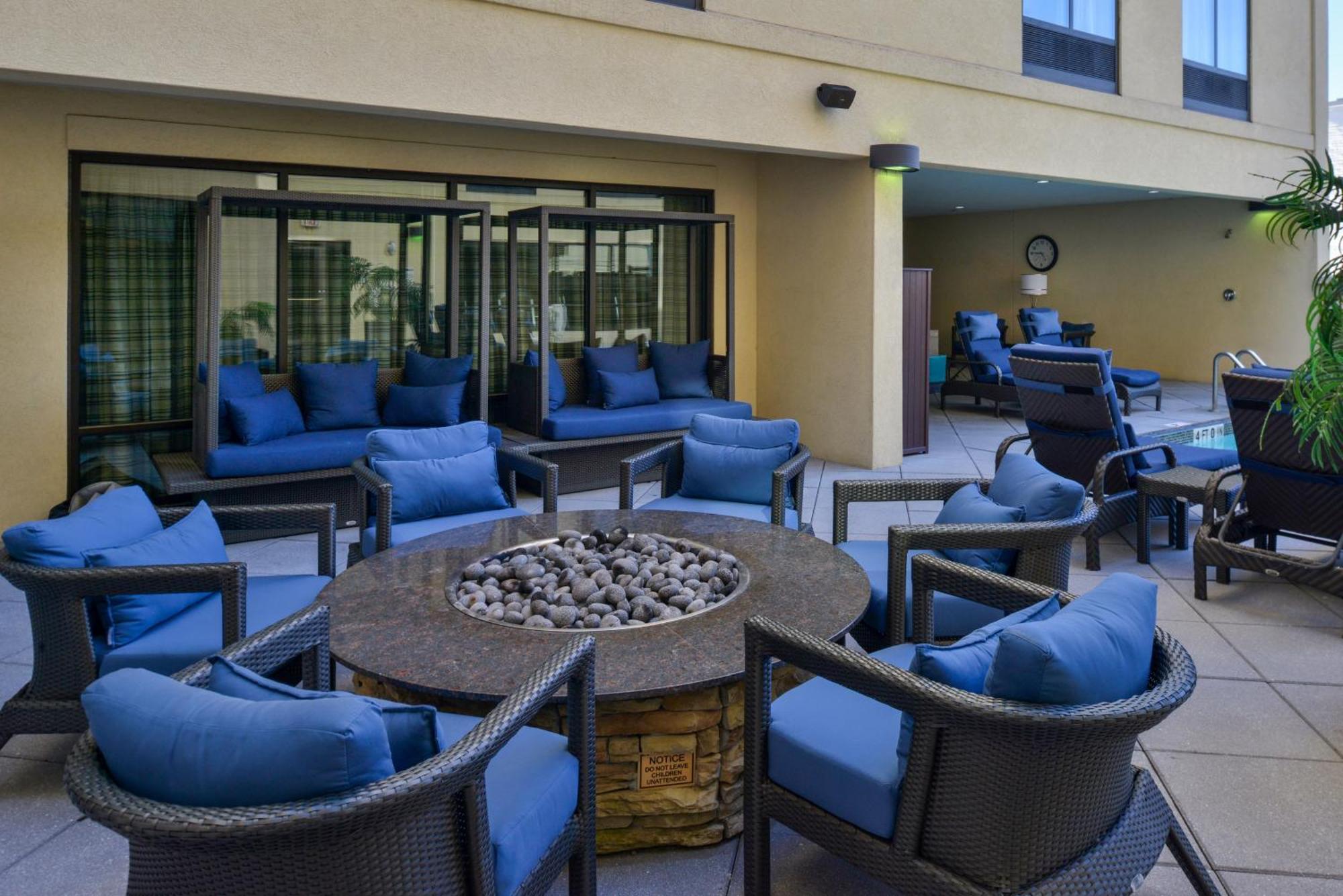 Courtyard By Marriott Wilmington Downtown/Historic District Ξενοδοχείο Εξωτερικό φωτογραφία